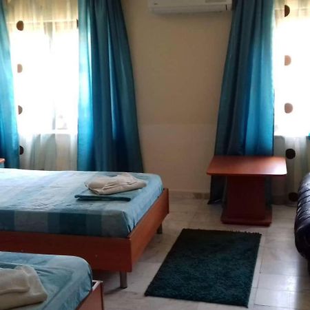 Hotel Iglika Yambol Pokoj fotografie